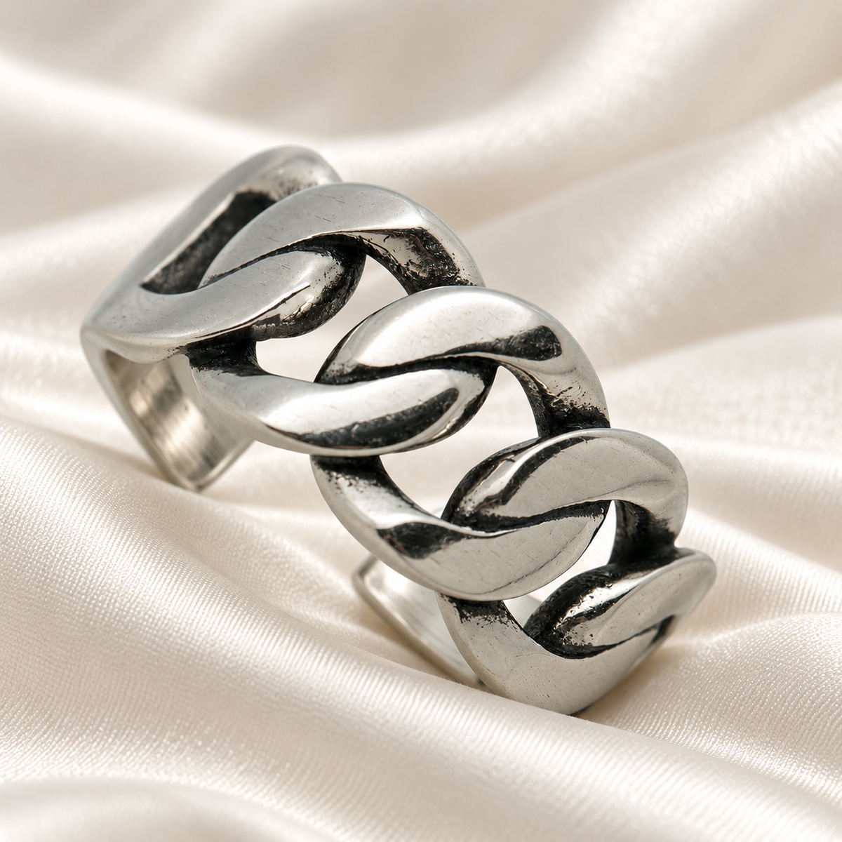 chain macro of the jewellery on ivory silk, digital visualisation